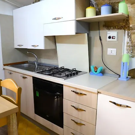 Apartment Dimora D'arte Al Castello Miglionico